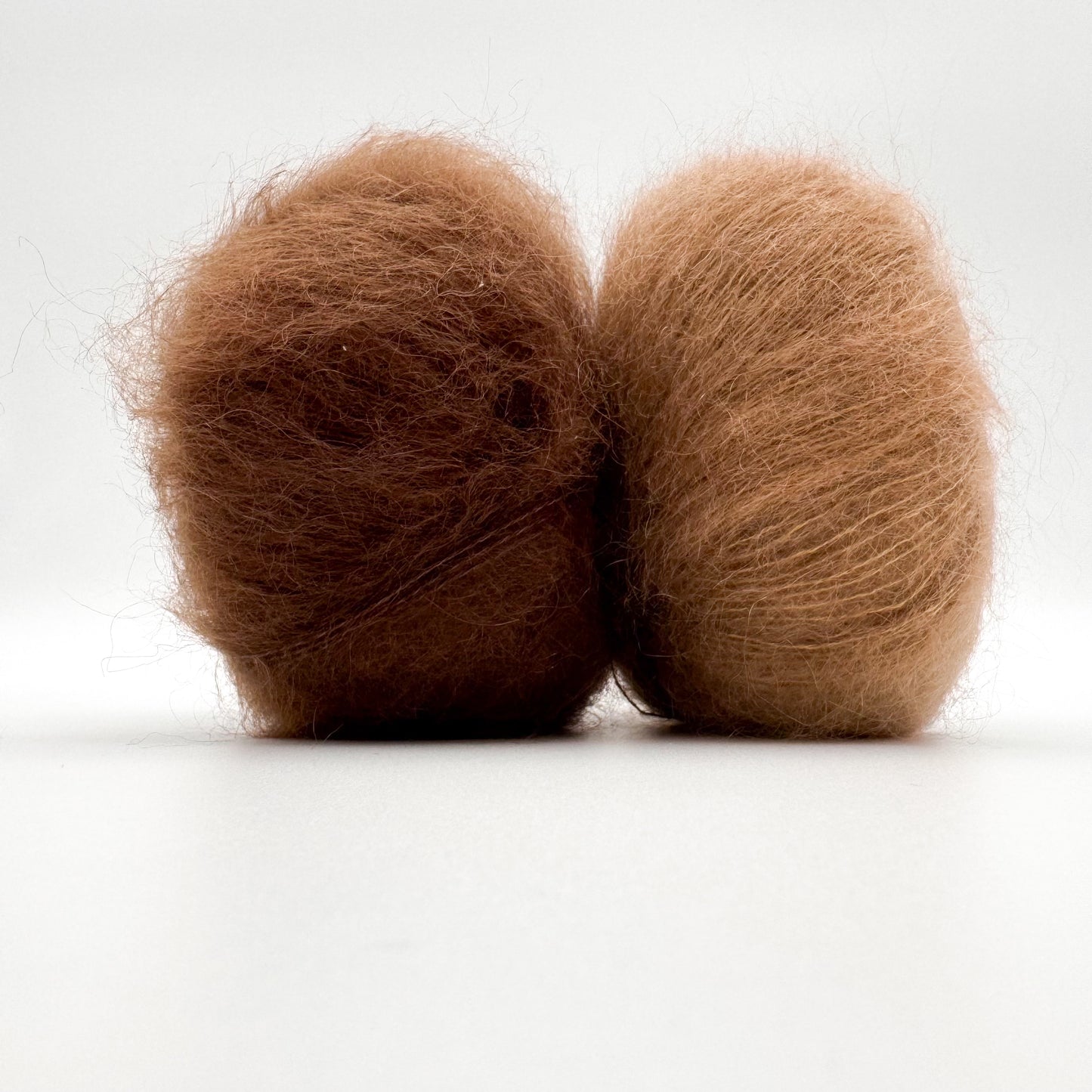 Fil Mohair Sport coloris Brun noisette – mohair superkid et soie de A Knitters World
