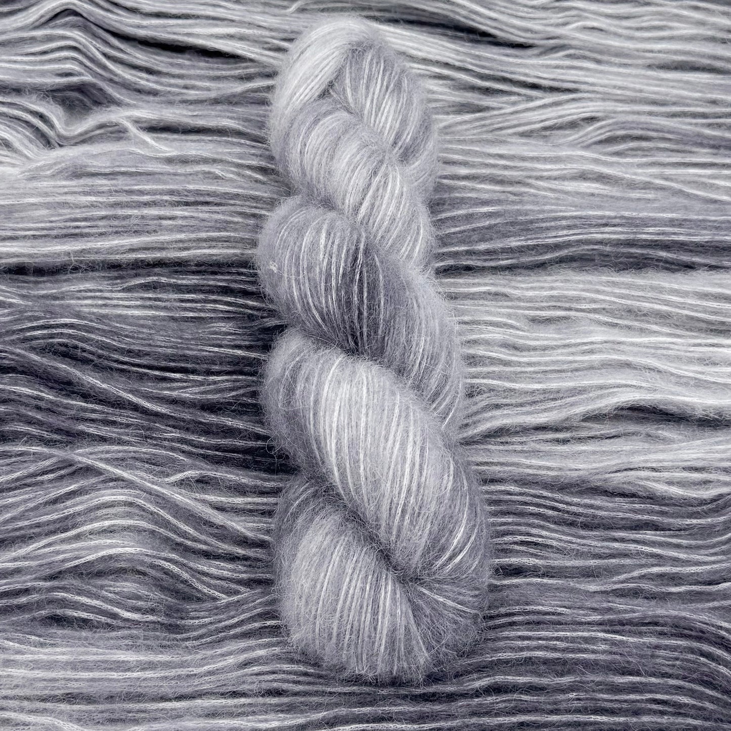 Fluffy Alpakka - Silverbag - A Knitters World