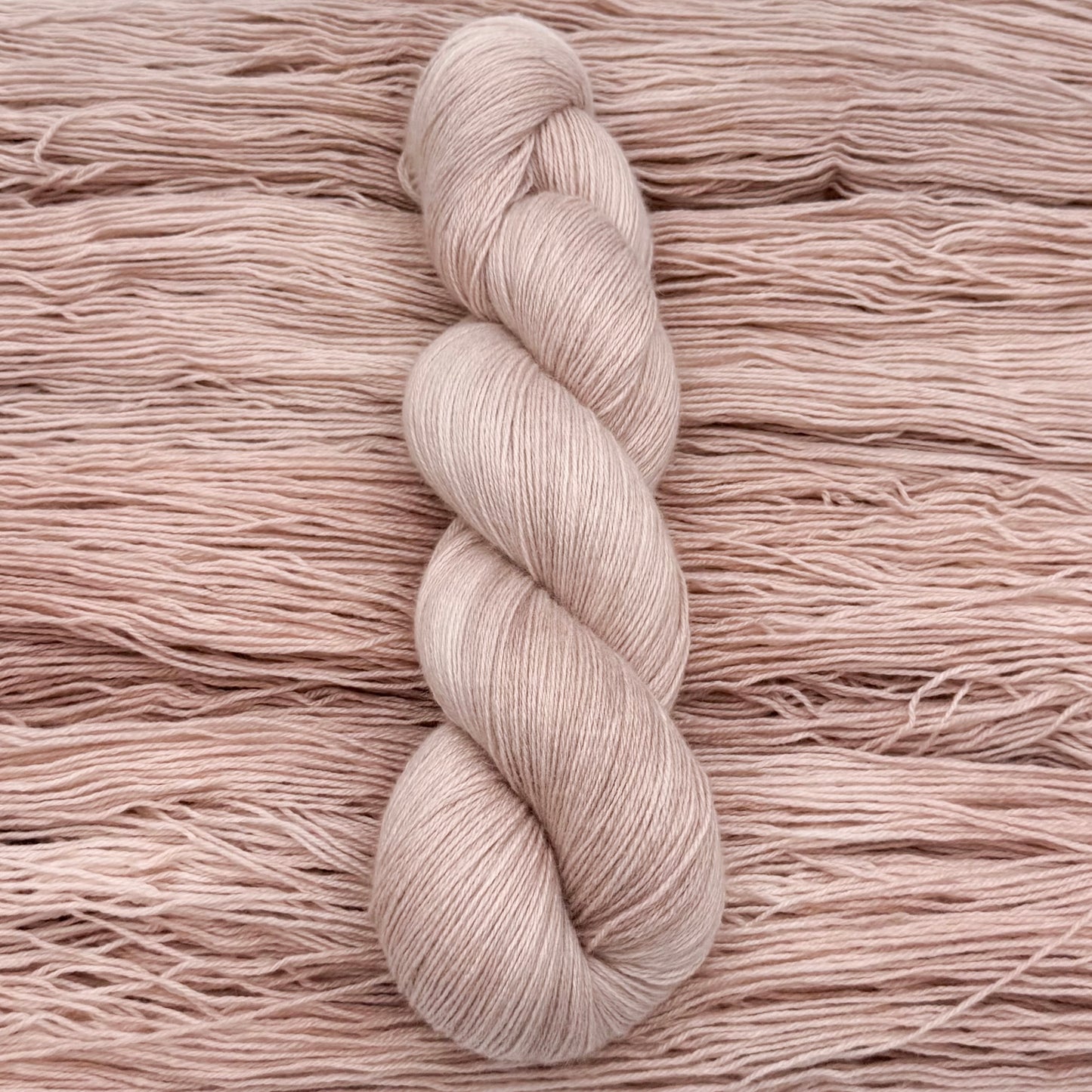 Mink - Renæssancen - A Knitters World