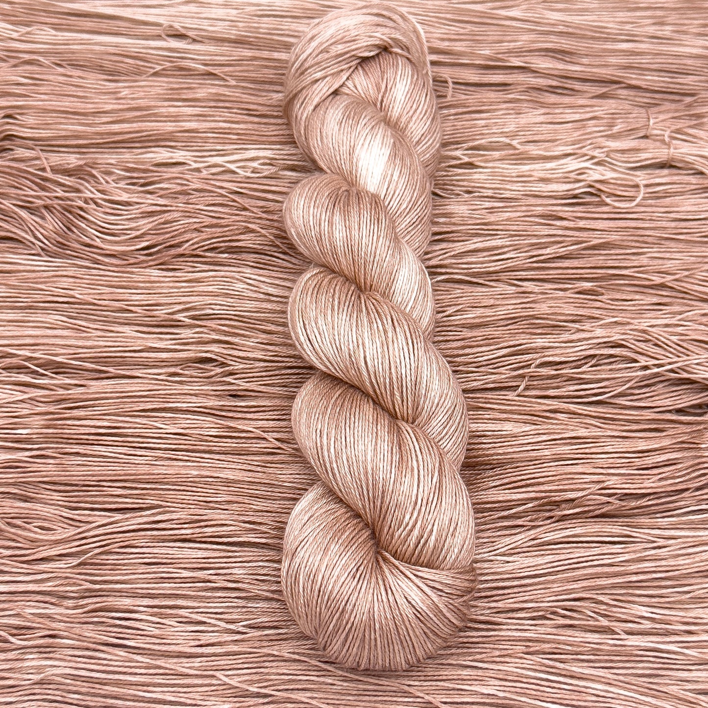 100% Mulberry Silke - Renæssancen - A Knitters World