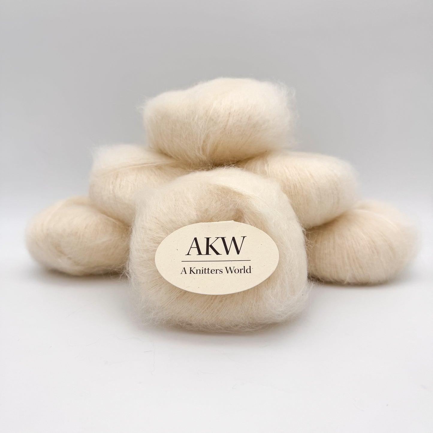 Mohair Sport garn i farven White – Superkid Mohair og silke fra A Knitters World